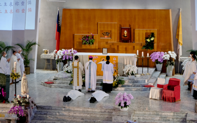 Holy Hour: Pray for Vocations – Thu 4 Jun @ 8 pm